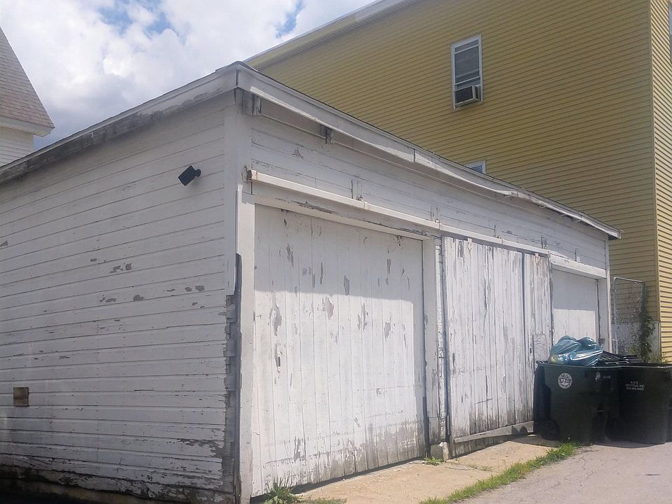 Building Photo 3