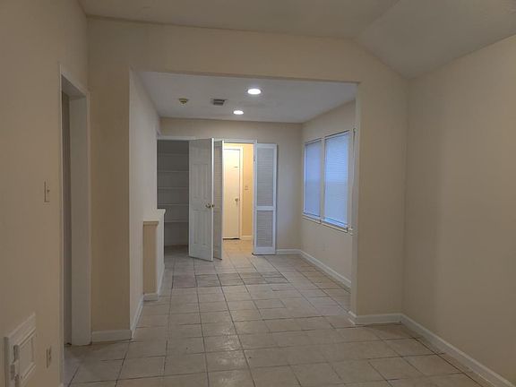 3rd image of 12802 Newbrook Dr