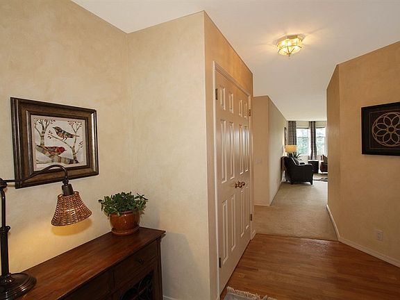 2nd image of 22557 SE 42nd Ct