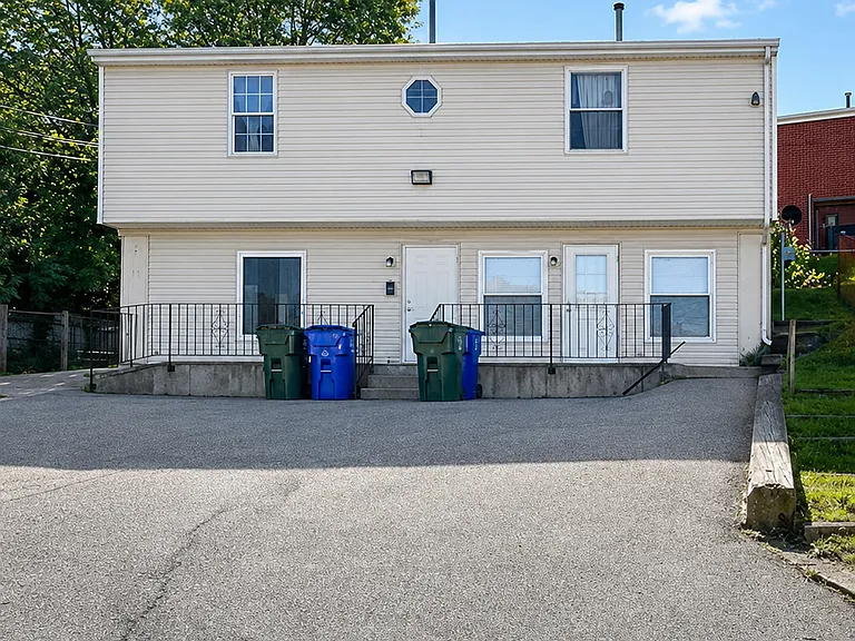 264 Union St — Photo 2