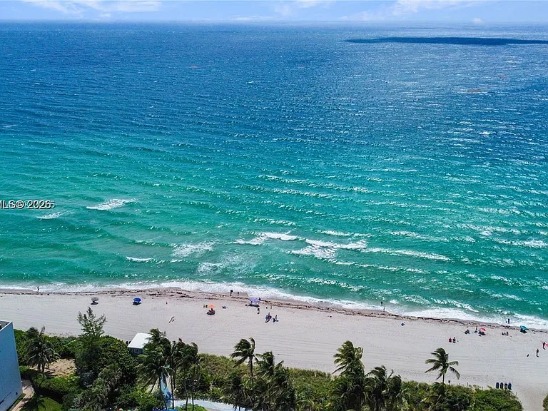 1865 S Ocean Dr #8I — Photo 18