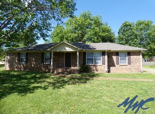611 Thatcher Ct, Murfreesboro, TN 37129