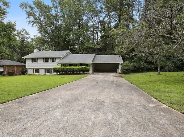 1795 Queens Way, Atlanta, GA 30341
