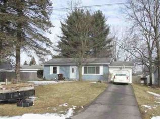 307 E Rolfe, Perry, MI 48872