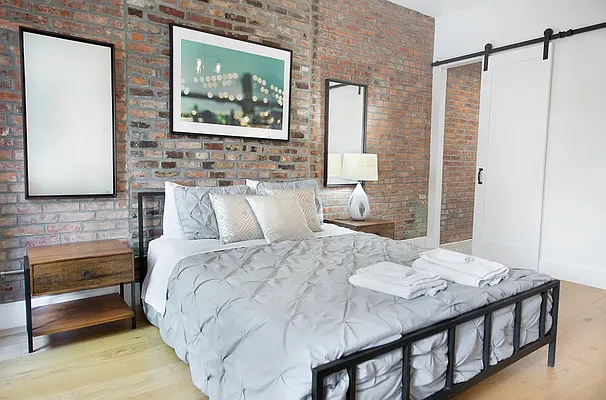 Rented by Safdie Realty Group | media 16