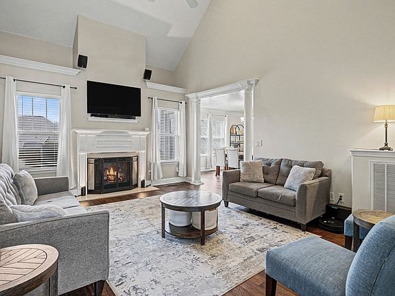 4th image of 1810 Baslia Ln