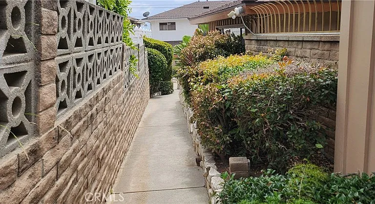 5448 W 57th St — Photo 7
