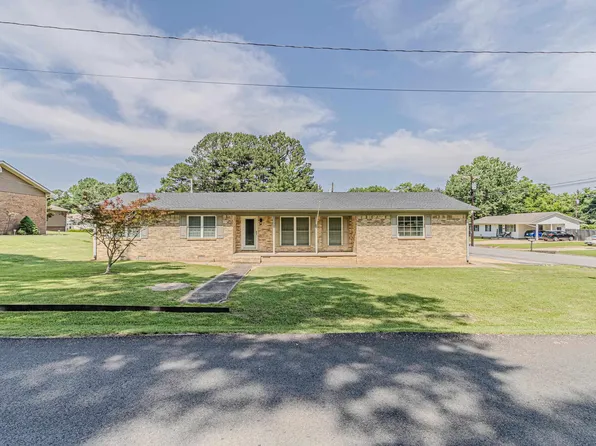 306 N Center Hill Rd, Paragould, AR 72450
