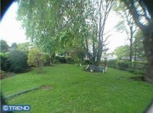10 Loney St, Jenkintown, PA 19046