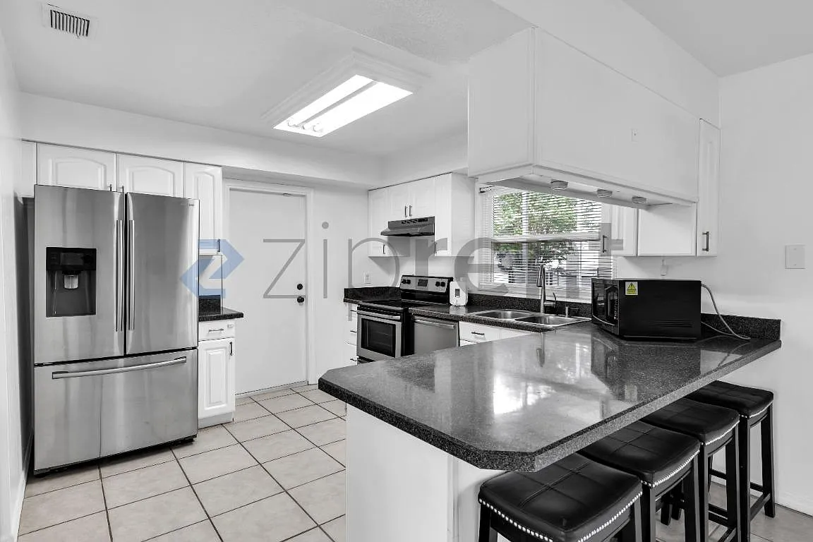 Temple Terrace Estates — Photo 2