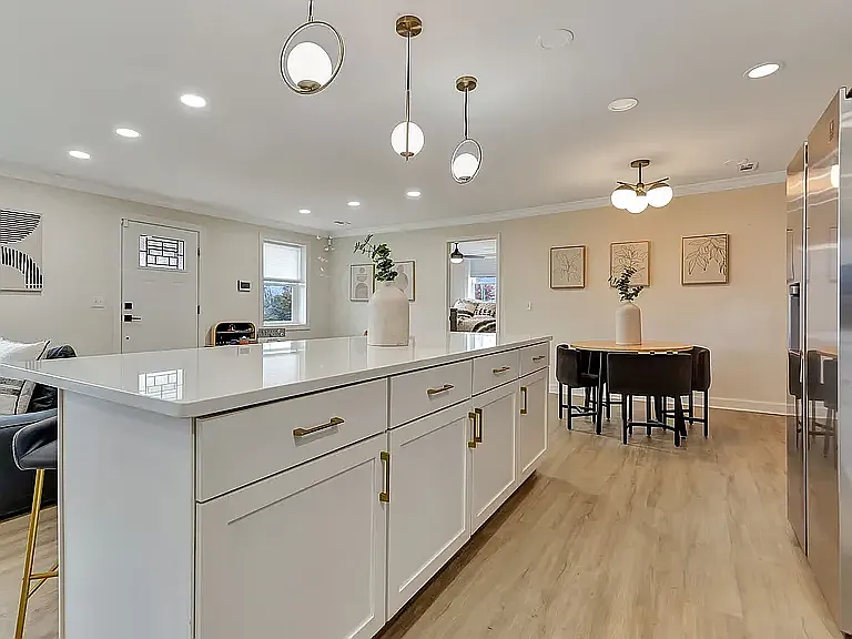 312 Rebecca St — Photo 13
