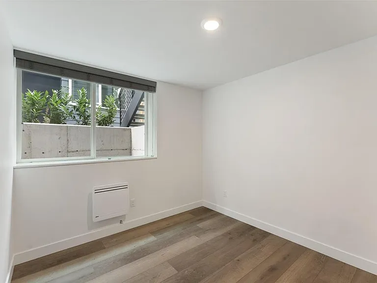 5810 Roosevelt Way NE #D — Photo 10