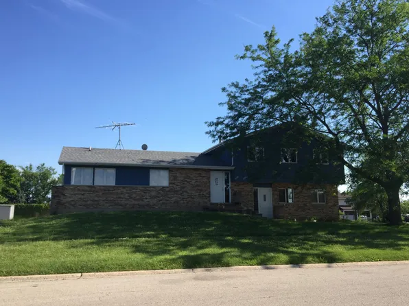 11711 Kenneth Ave #1, Huntley, IL 60142