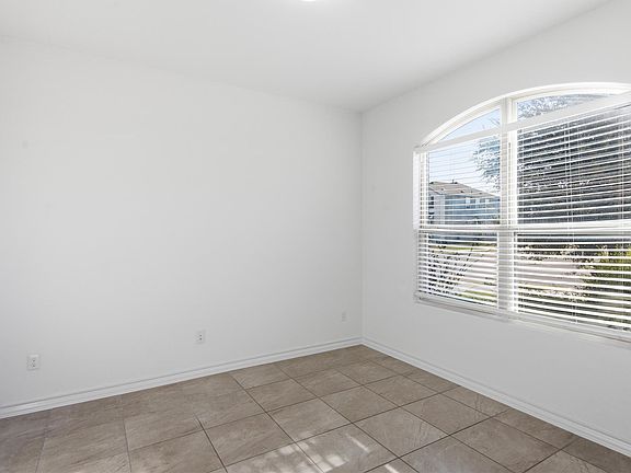 3rd image of 701 S San Marcos St