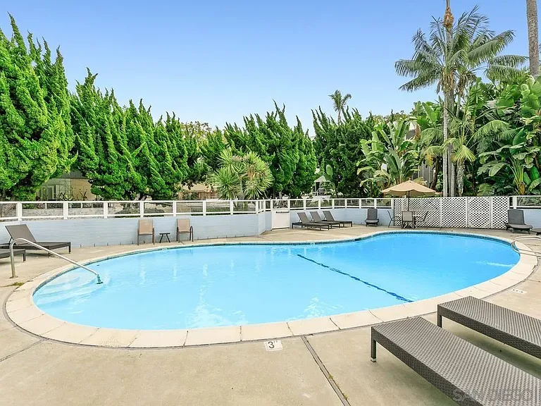 2368 Torrey Pines Rd #61 — Photo 14