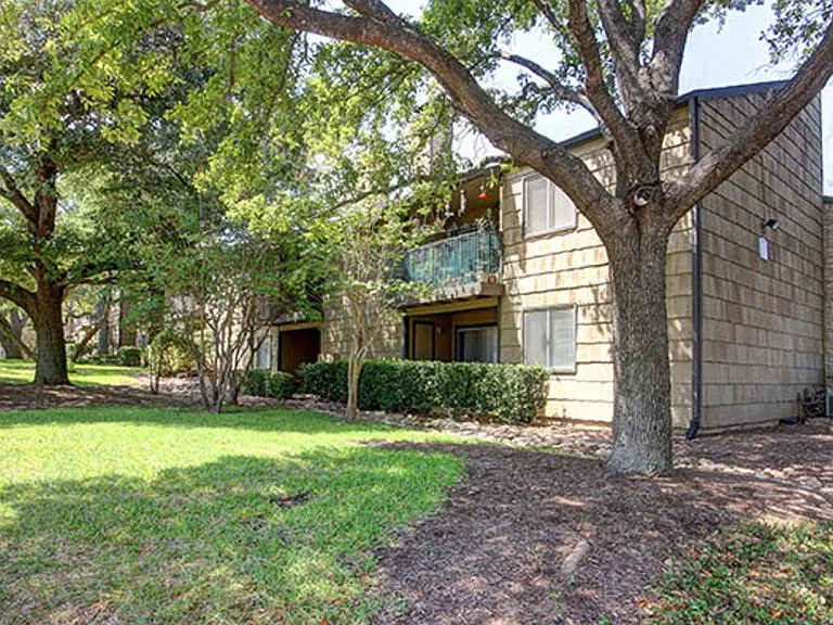 3600 N Hills Dr #119 — Photo 8
