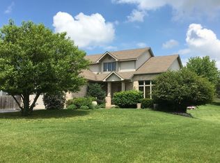 10910 Huron Dr, Spring Grove, IL 60081
