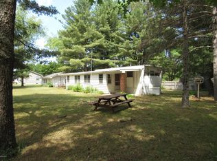 8181 Hardy Dr, Newaygo, MI 49337