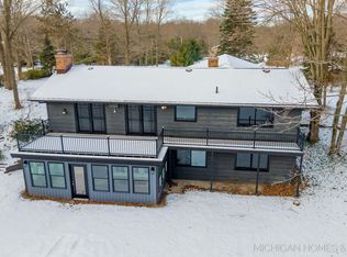 3887 65th St, Holland, MI 49423