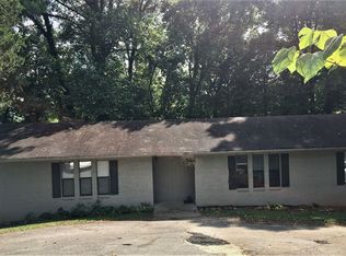 701 Crest Forest Rd, Knoxville, TN 37923