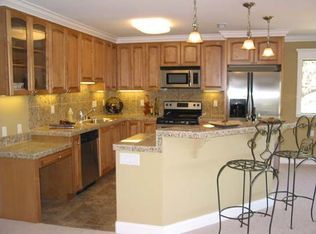 1601 Canyonwood Ct APT 1, Walnut Creek, CA 94595