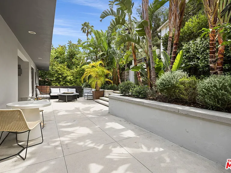 2035 De Mille Dr — Photo 40
