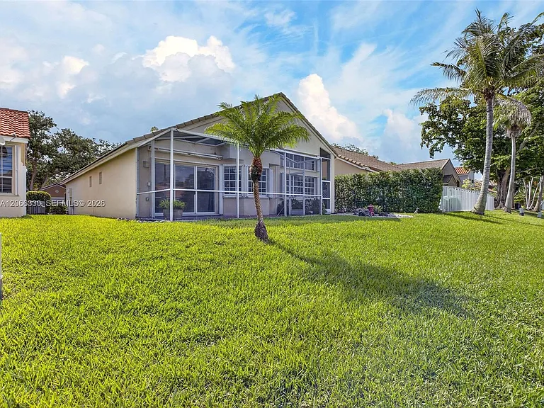 1520 Seabay Rd — Photo 21
