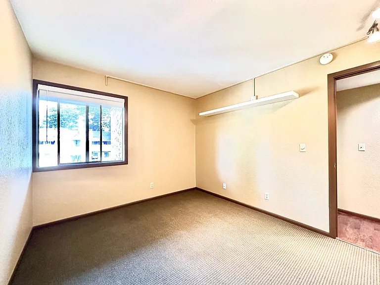 11642 100th Ave NE #305 — Photo 16