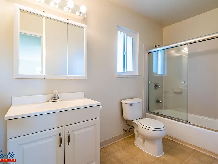 5019 Wilder Dr #D — Photo 7