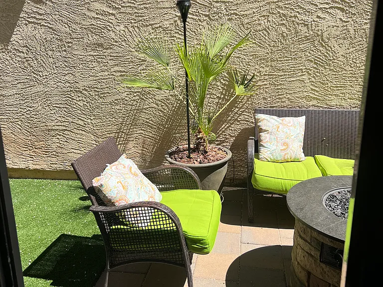 108 E Palomino Dr — Photo 24