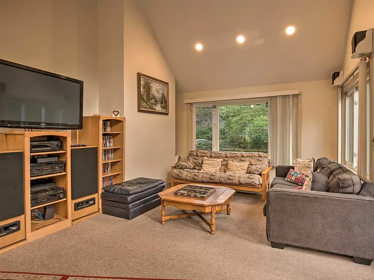 59 Tracy Ln — Photo 4
