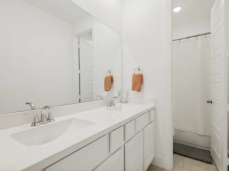 1624 Seminole Dr — Photo 7