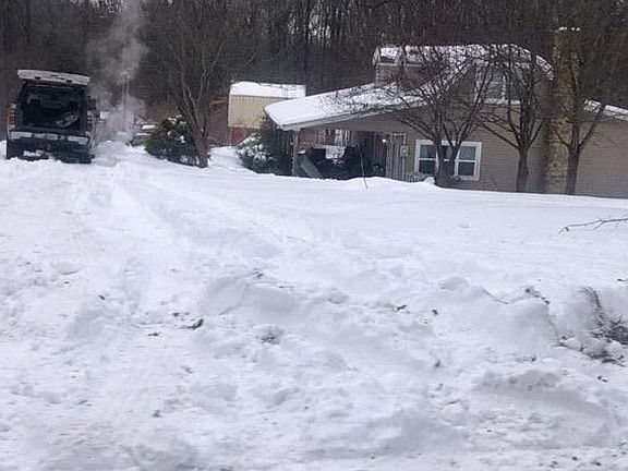 3rd image of 1355 Observatory Rd