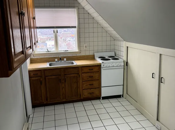 402 S Webster Ave Floor 3, Scranton, PA 18505