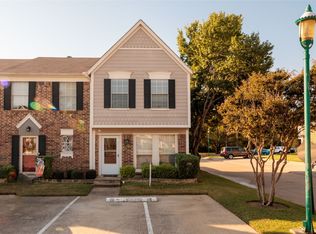 151 Winchester Dr, Euless, TX 76039