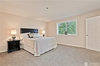 14519 37th Ave NE — Photo 3