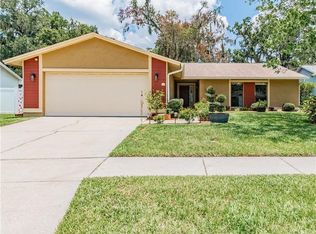 1922 Bow Ct, Valrico, FL 33594