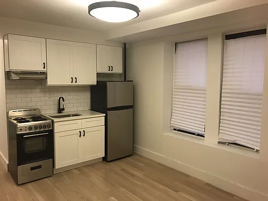 Rented by Bruma Realty LLC | media 19