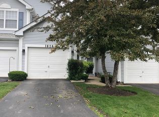 1828 Lucylle Ct, Saint Charles, IL