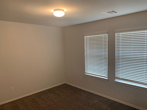 3rd image of 1109 Appaloosa Ln