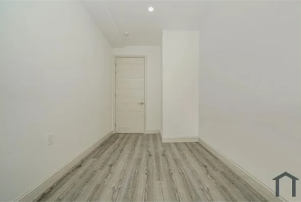 1046 E 213th St #2 — Photo 4