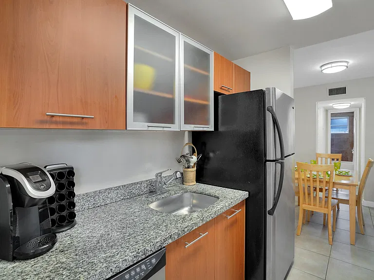 3212 NE 9th St #A104 — Photo 9