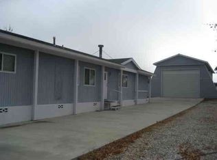 8823 Wilson Ranch Rd, Phelan, CA 92371