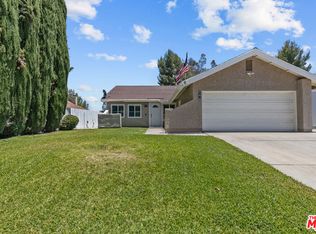 27616 Maple Ridge Cir, Santa Clarita, CA 91354