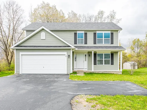 5 Cherry Blossom Cir, North Chili, NY 14514