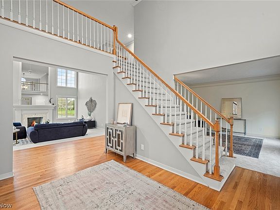 4th image of 1878 E Haymarket Way
