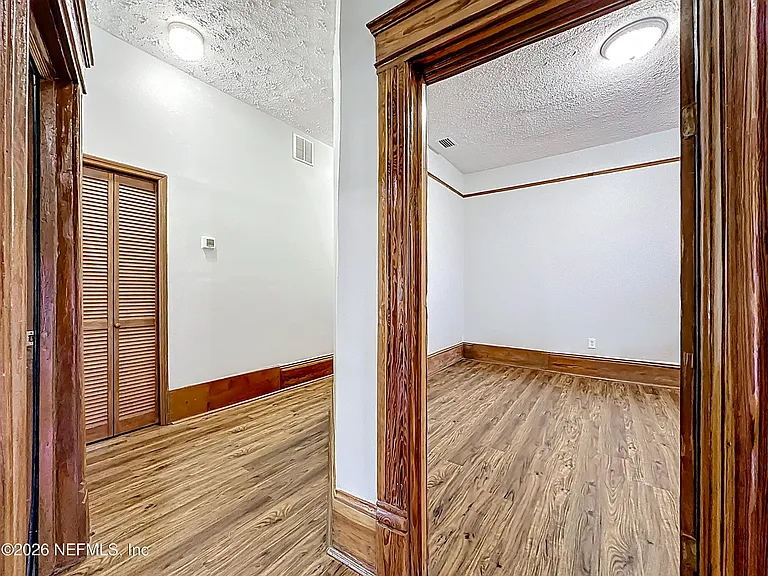 138 E Duval St — Photo 17