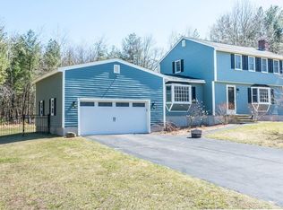 3 Penni Ln, North Chelmsford, MA 01863