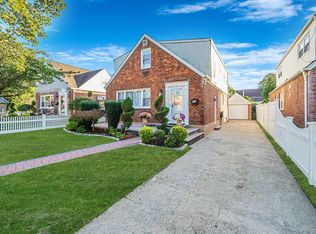 182 Ann St, Valley Stream, NY 11580