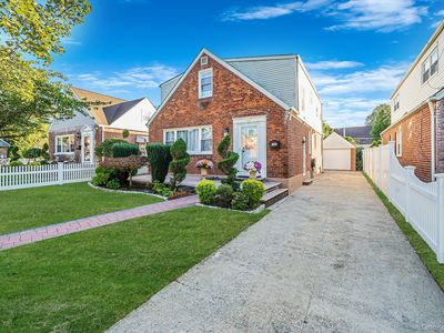 182 Ann Street, Valley Stream, NY, 11580